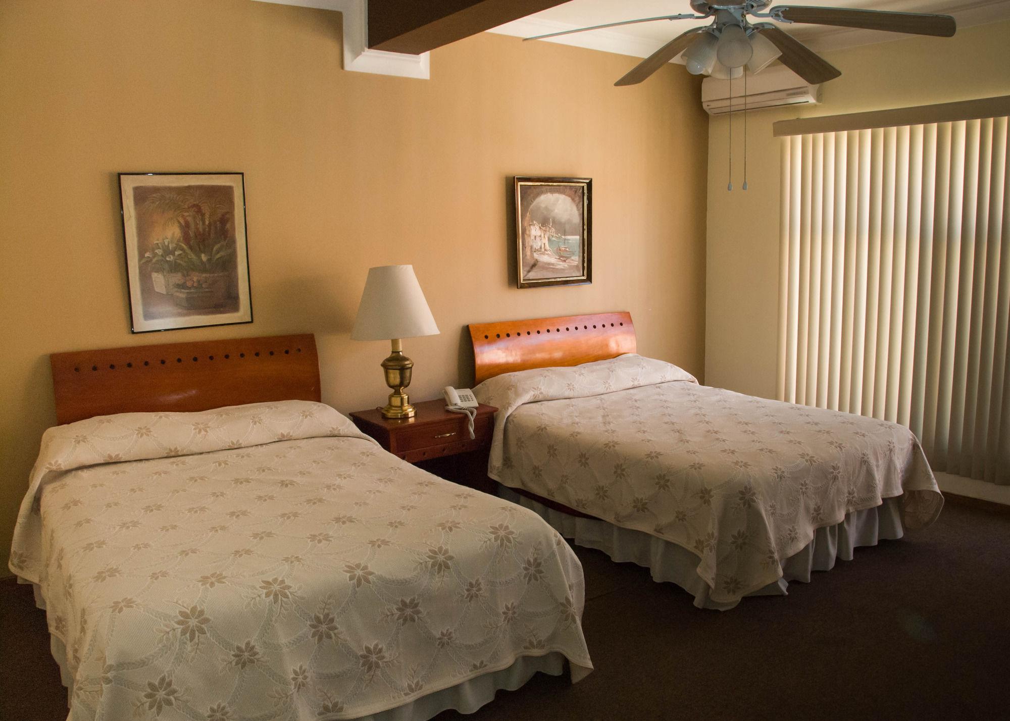 Hotel Rincon Real Suites Durango Extérieur photo