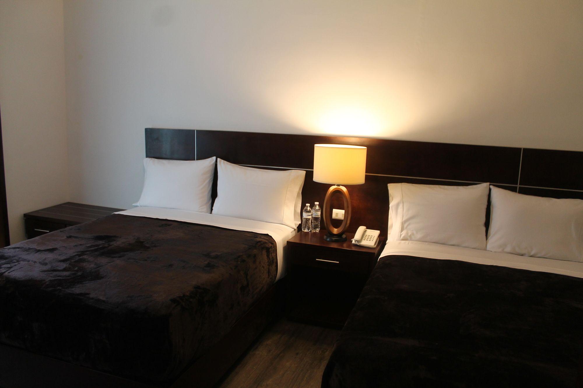 Hotel Rincon Real Suites Durango Extérieur photo