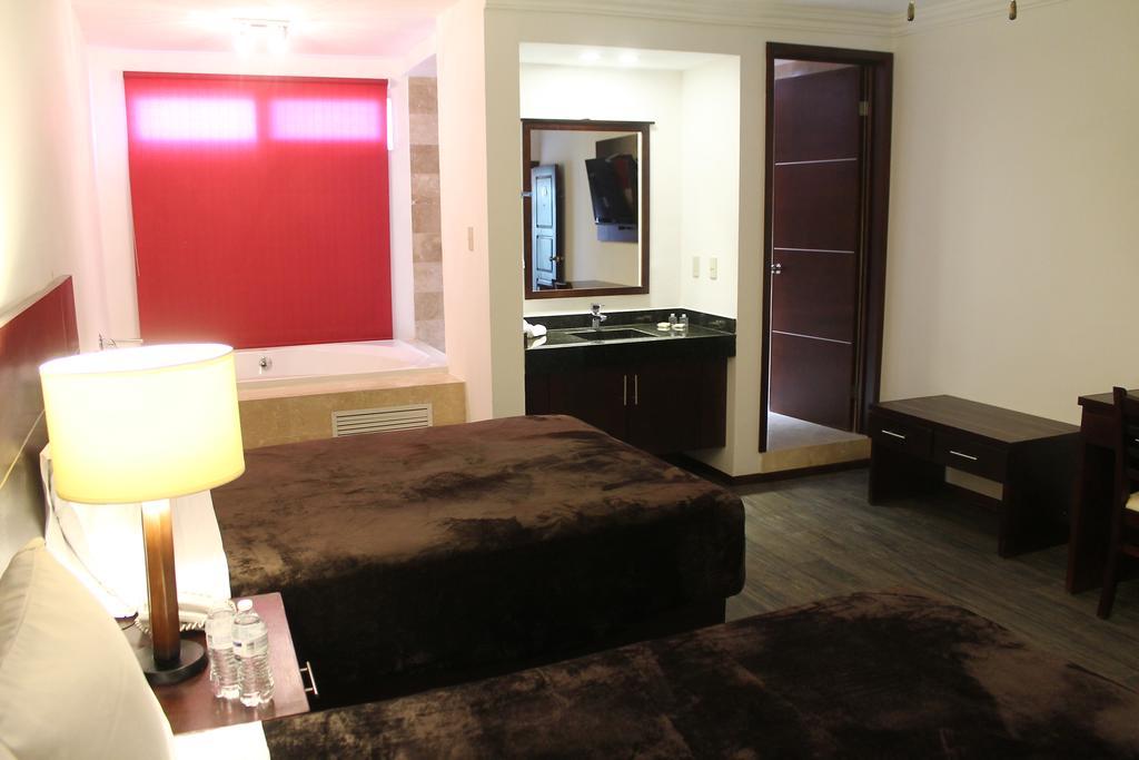 Hotel Rincon Real Suites Durango Extérieur photo