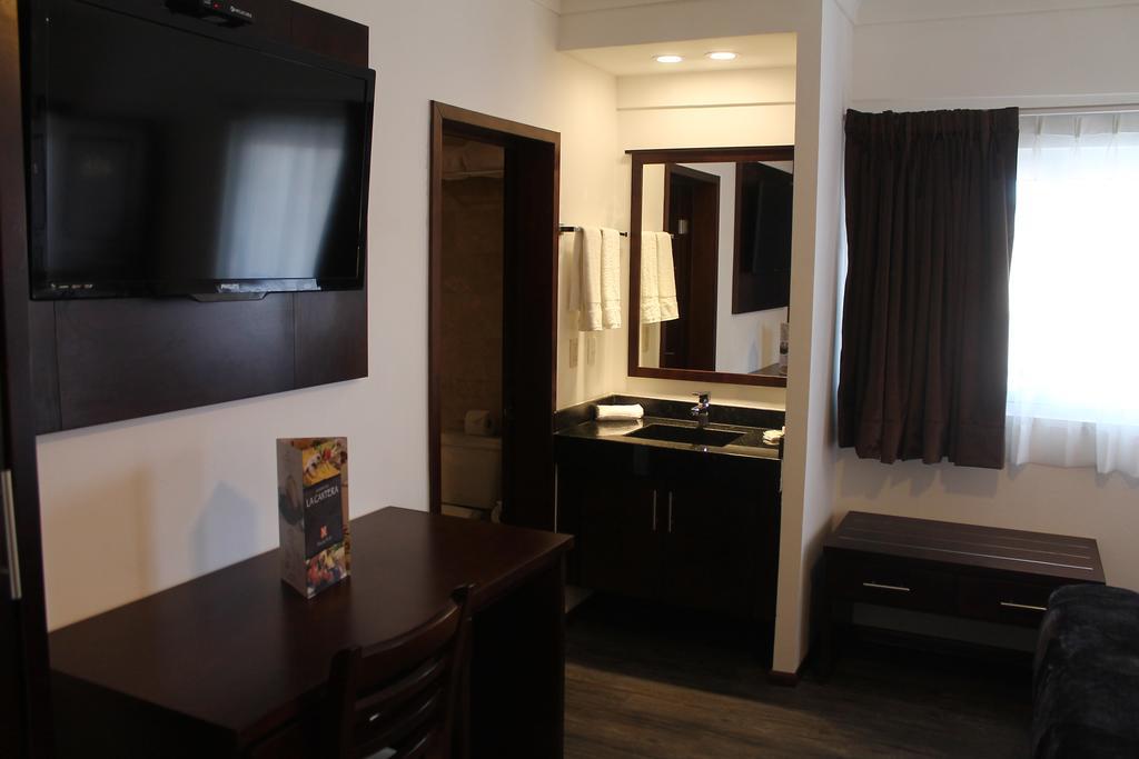 Hotel Rincon Real Suites Durango Extérieur photo