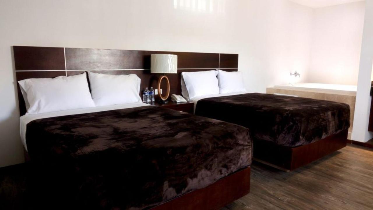 Hotel Rincon Real Suites Durango Extérieur photo