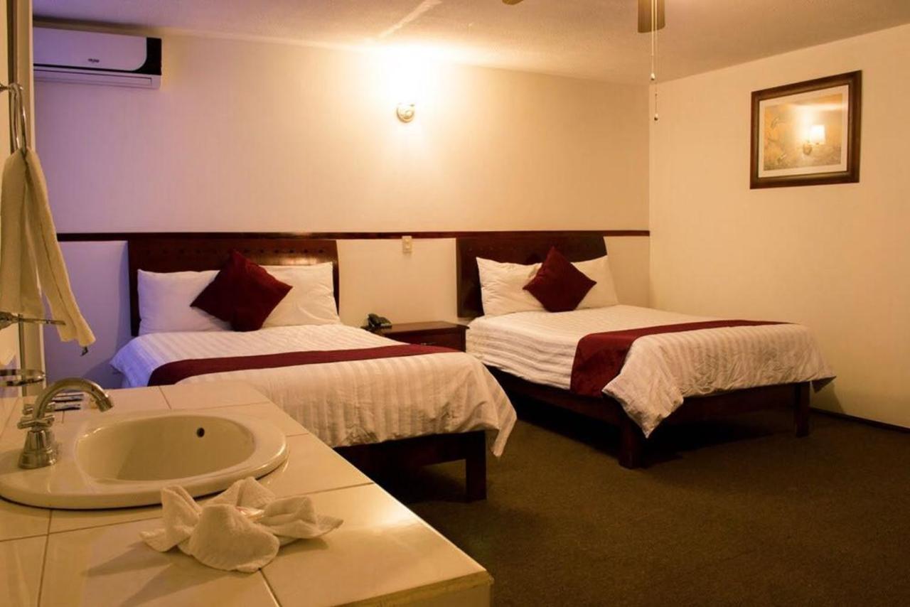Hotel Rincon Real Suites Durango Extérieur photo